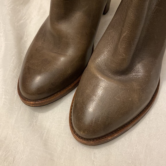 Frye Tina Shootie Leather Chunky Buckle Ankle Boots - Picture 8 of 8